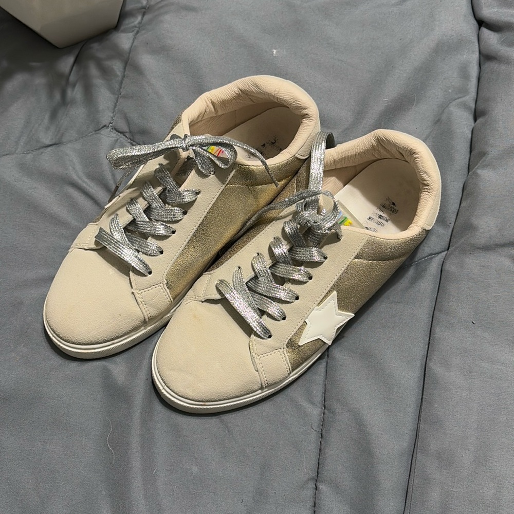 👟 Sneakers- casual/fashion